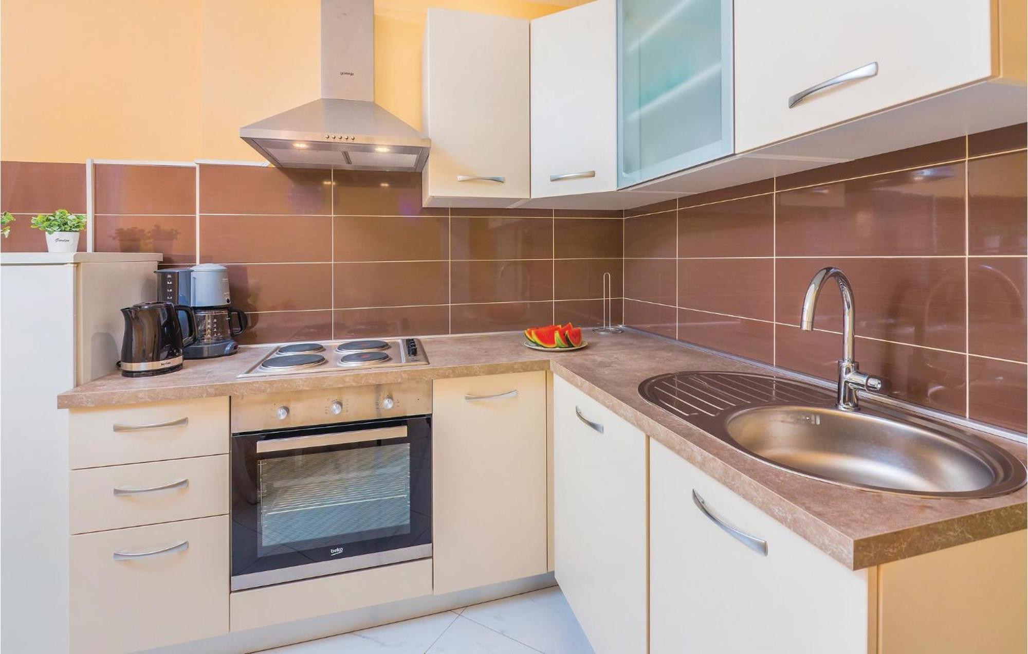 1 Bedroom Gorgeous Apartment In أوباتيا المظهر الخارجي الصورة