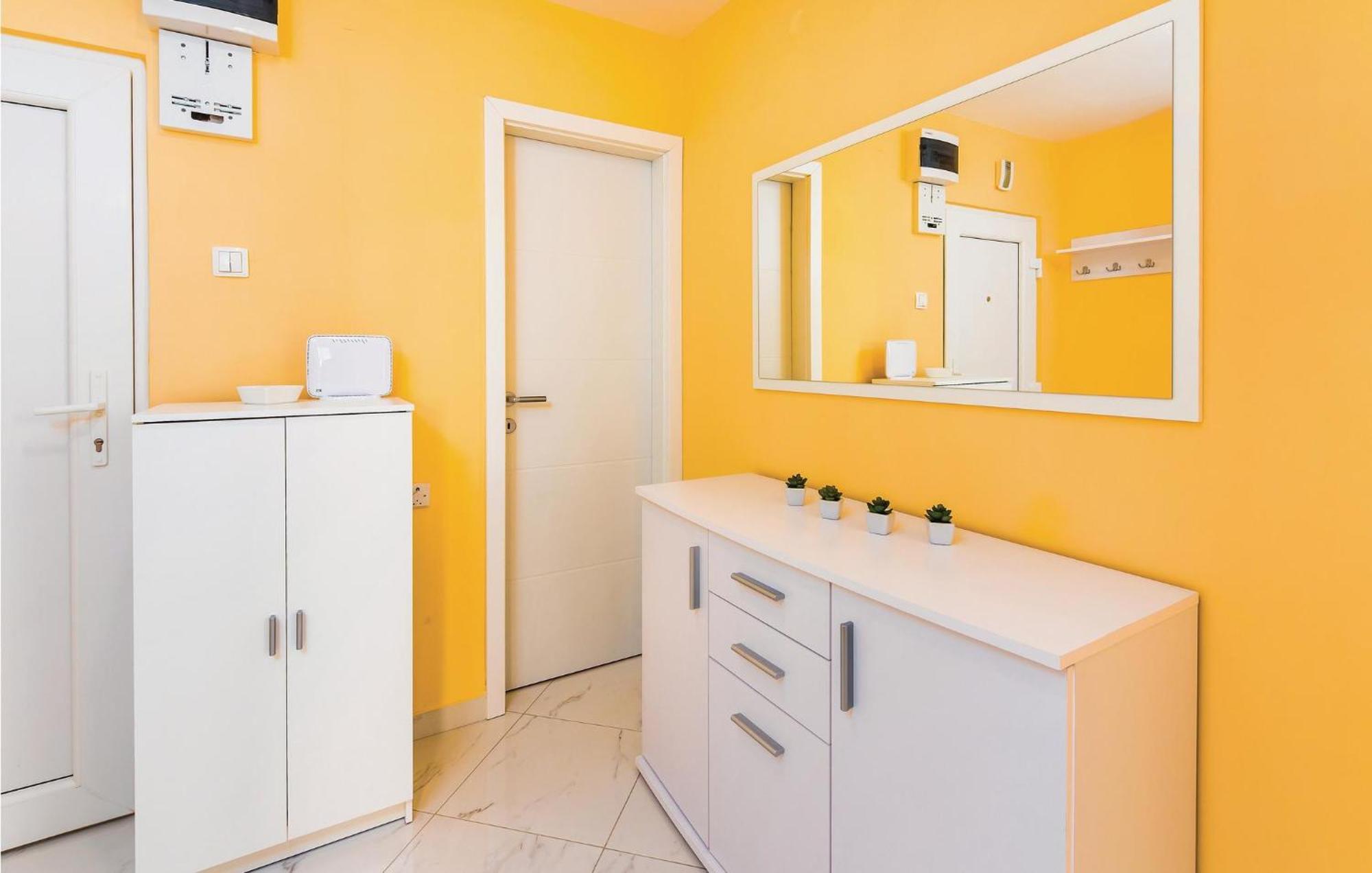 1 Bedroom Gorgeous Apartment In أوباتيا المظهر الخارجي الصورة