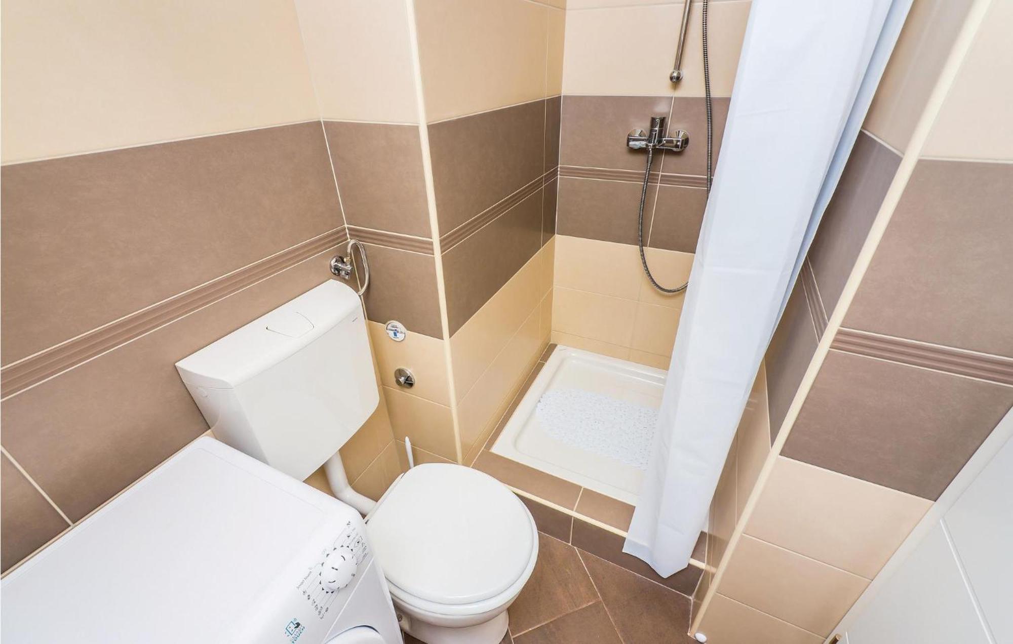 1 Bedroom Gorgeous Apartment In أوباتيا المظهر الخارجي الصورة